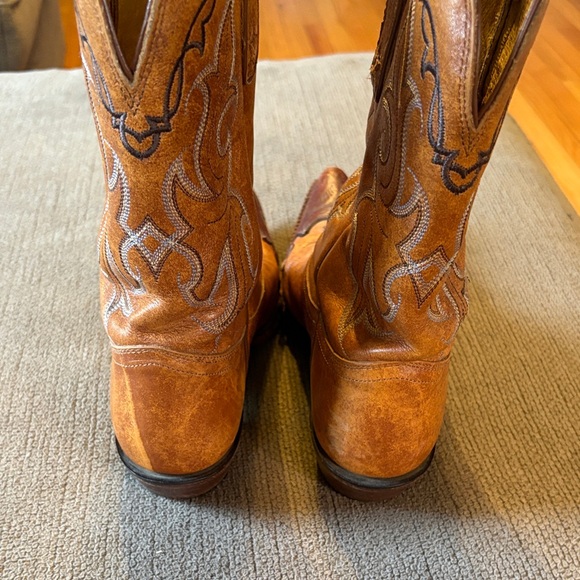 Tony Lama Vintage Cowboy Boots. Woman’s Size 10.  Great Condition. - Picture 8 of 11